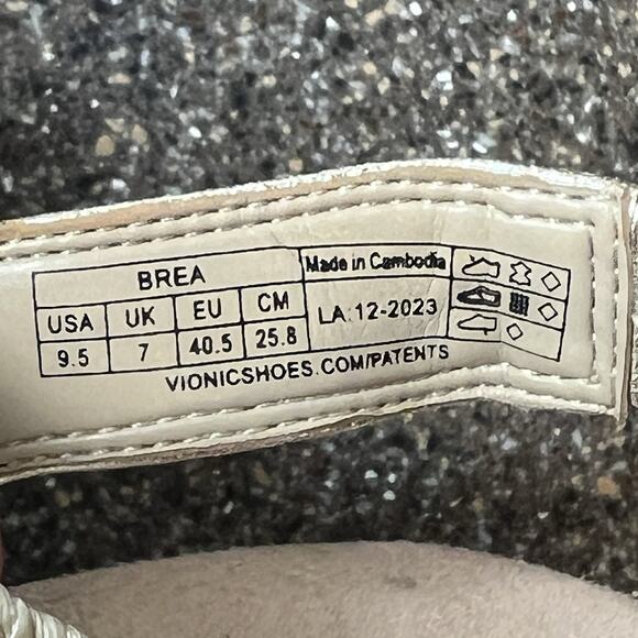 Vionic Women's 9.5 Gold Leather Slip On Thong Summer Comfort Casual Sandals Flat - Picture 11 of 11